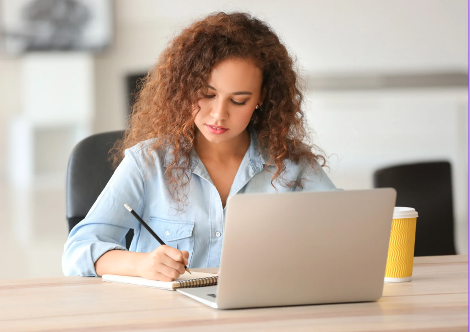 A person studying for the Praxis 5723 exam